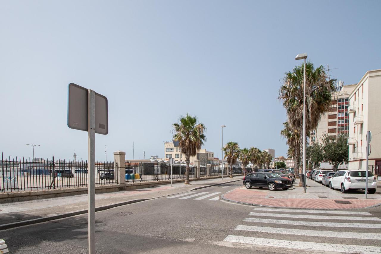 Ferienwohnung Apartamento La Nina De Cádiz Exterior foto